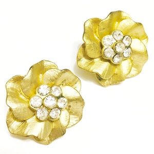 3/$15 Vintage gold colored flower crystal earrings